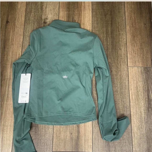 Alo quarter zip up - Picture 2 of 3